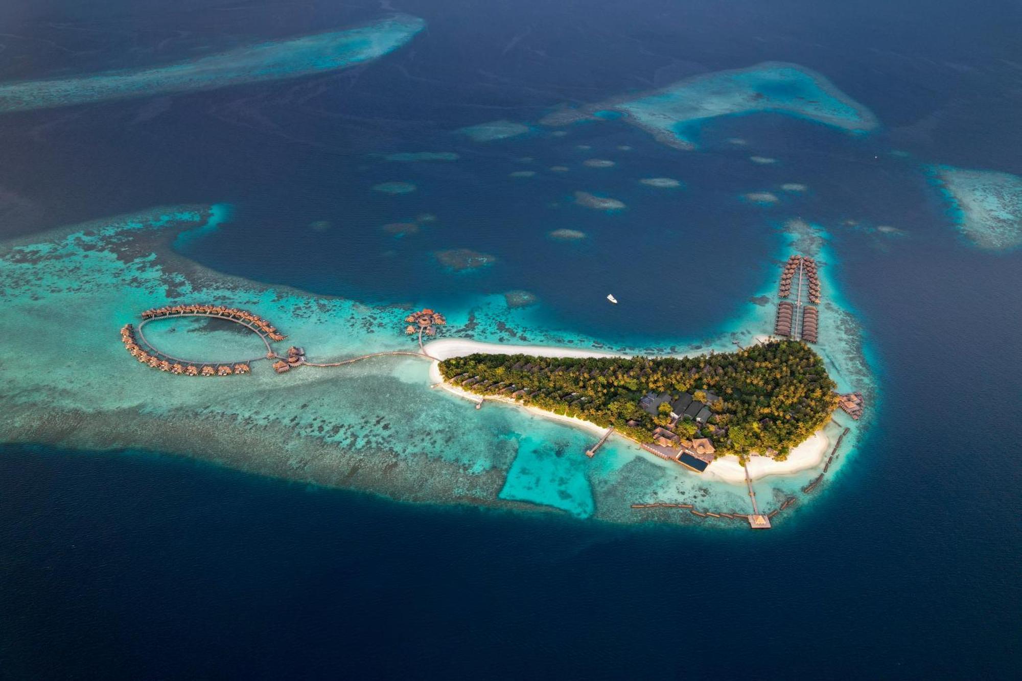Coco Bodu Hithi - 50 Percent Off Shared Roundtrip Speedboat For Stays From 1 May To September 2025 Esterno foto The resort island of Soneva Fushi