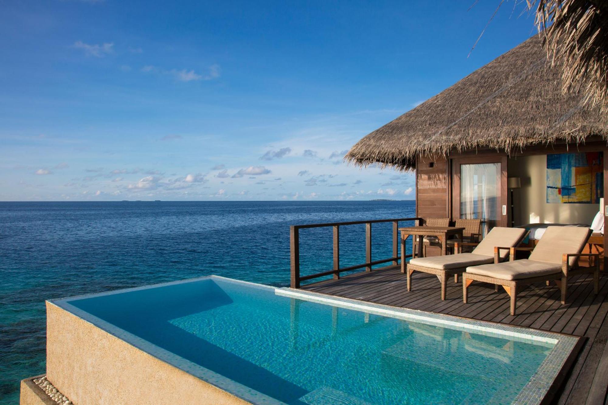 Coco Bodu Hithi - 50 Percent Off Shared Roundtrip Speedboat For Stays From 1 May To September 2025 Esterno foto A pool villa at the resort