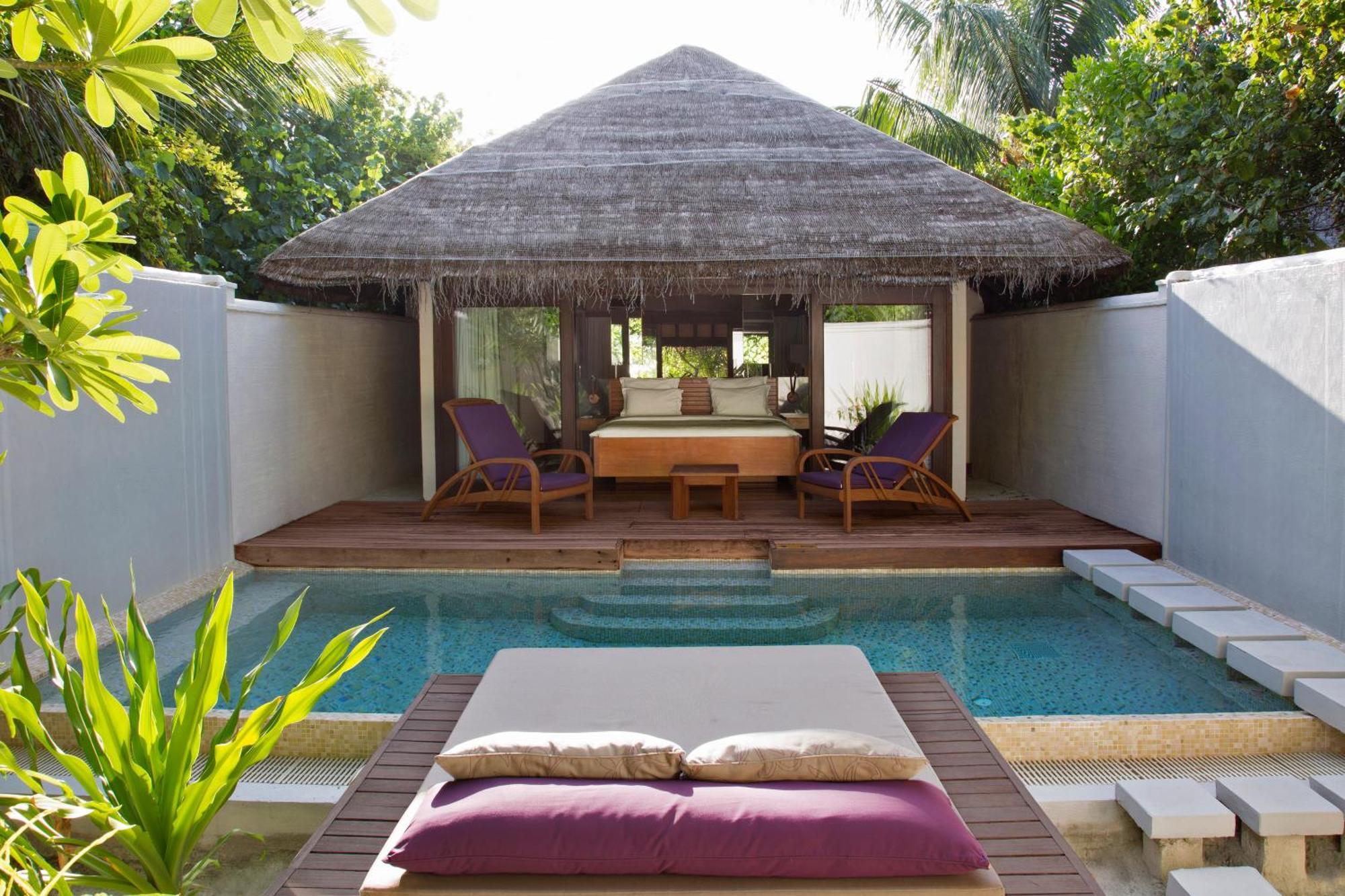 Coco Bodu Hithi - 50 Percent Off Shared Roundtrip Speedboat For Stays From 1 May To September 2025 Esterno foto A pool villa at the resort